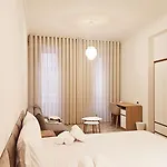 Vendégház Rooms4you 2 In Historic Center Of *