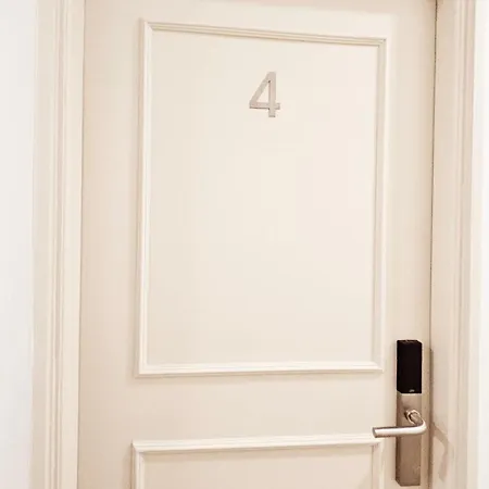 בית הארחה Rooms4you 2 In Historic Center Of