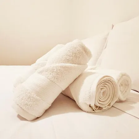 Rooms4you 2 In Historic Center Of Maison d'hôtes *