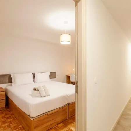 Rooms4you 2 In Historic Center Of ゲストハウス