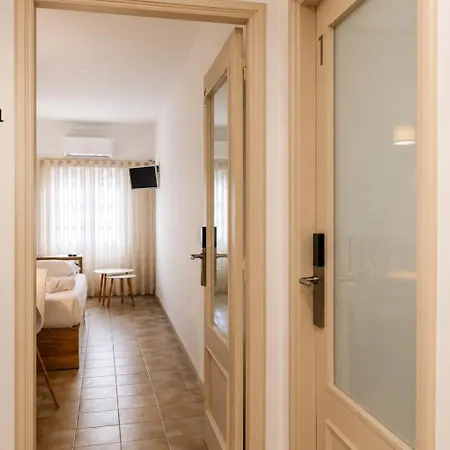 Rooms4you 2 In Historic Center Of Guest house Braga